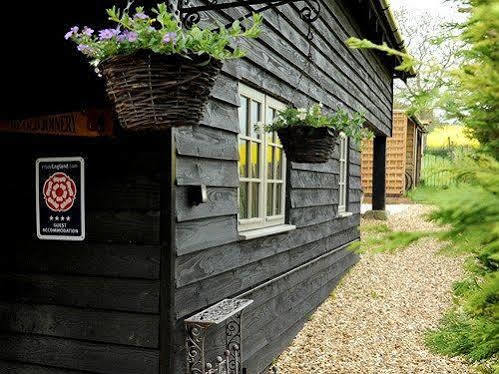 Villa The Old Joinery Calne Exterior foto